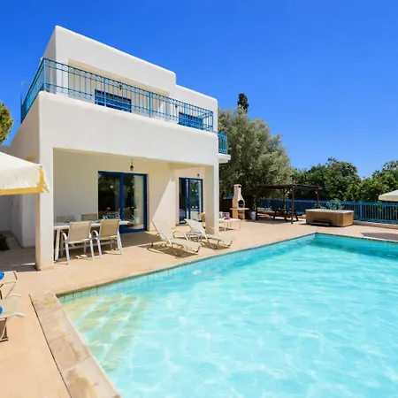 Athina Ena Villa Peyia